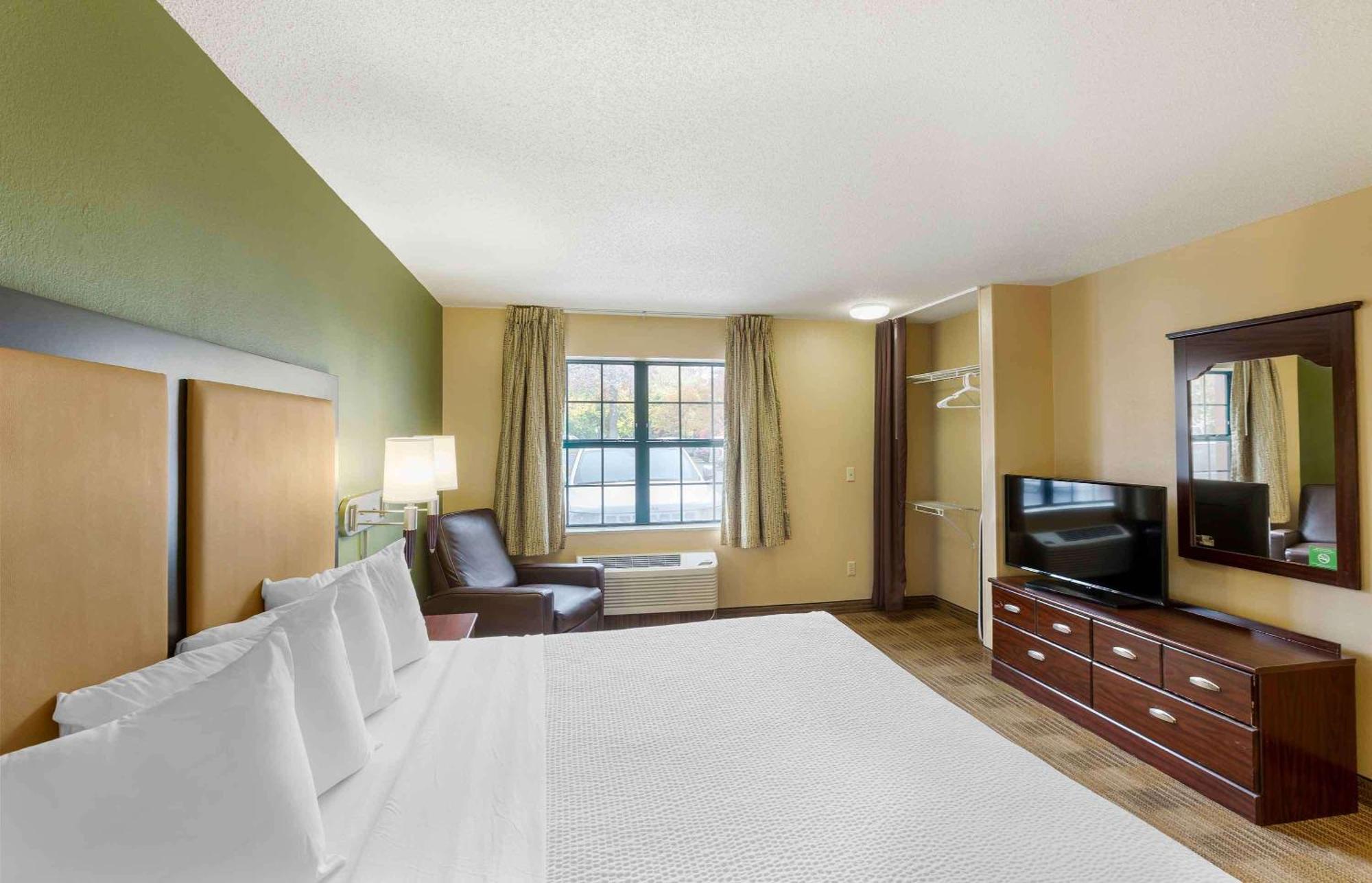 Extended Stay America Select Suites - Milwaukee - Waukesha Εξωτερικό φωτογραφία