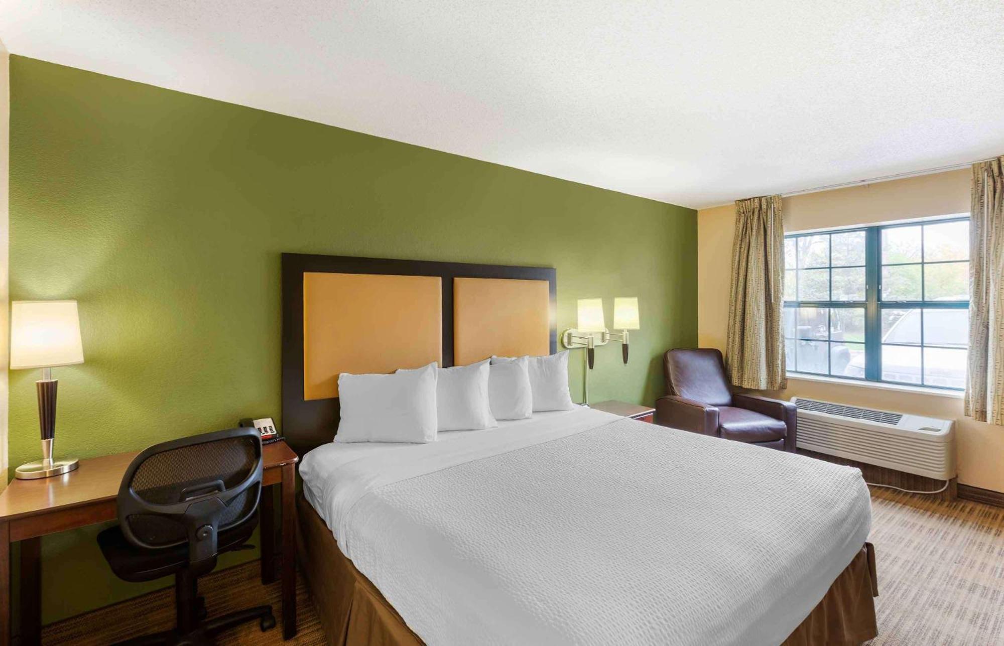 Extended Stay America Select Suites - Milwaukee - Waukesha Εξωτερικό φωτογραφία