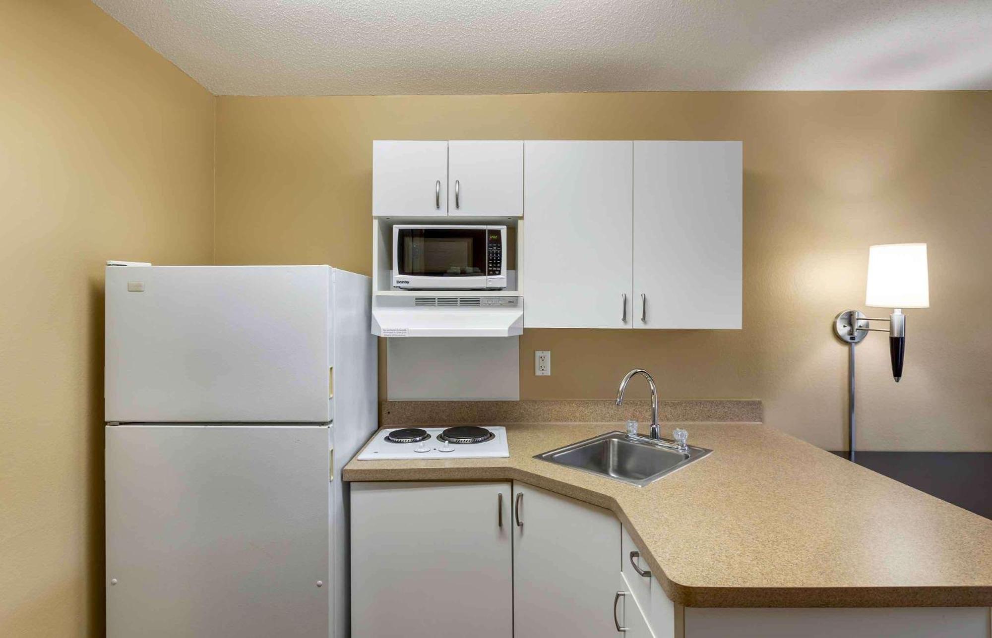 Extended Stay America Select Suites - Milwaukee - Waukesha Εξωτερικό φωτογραφία