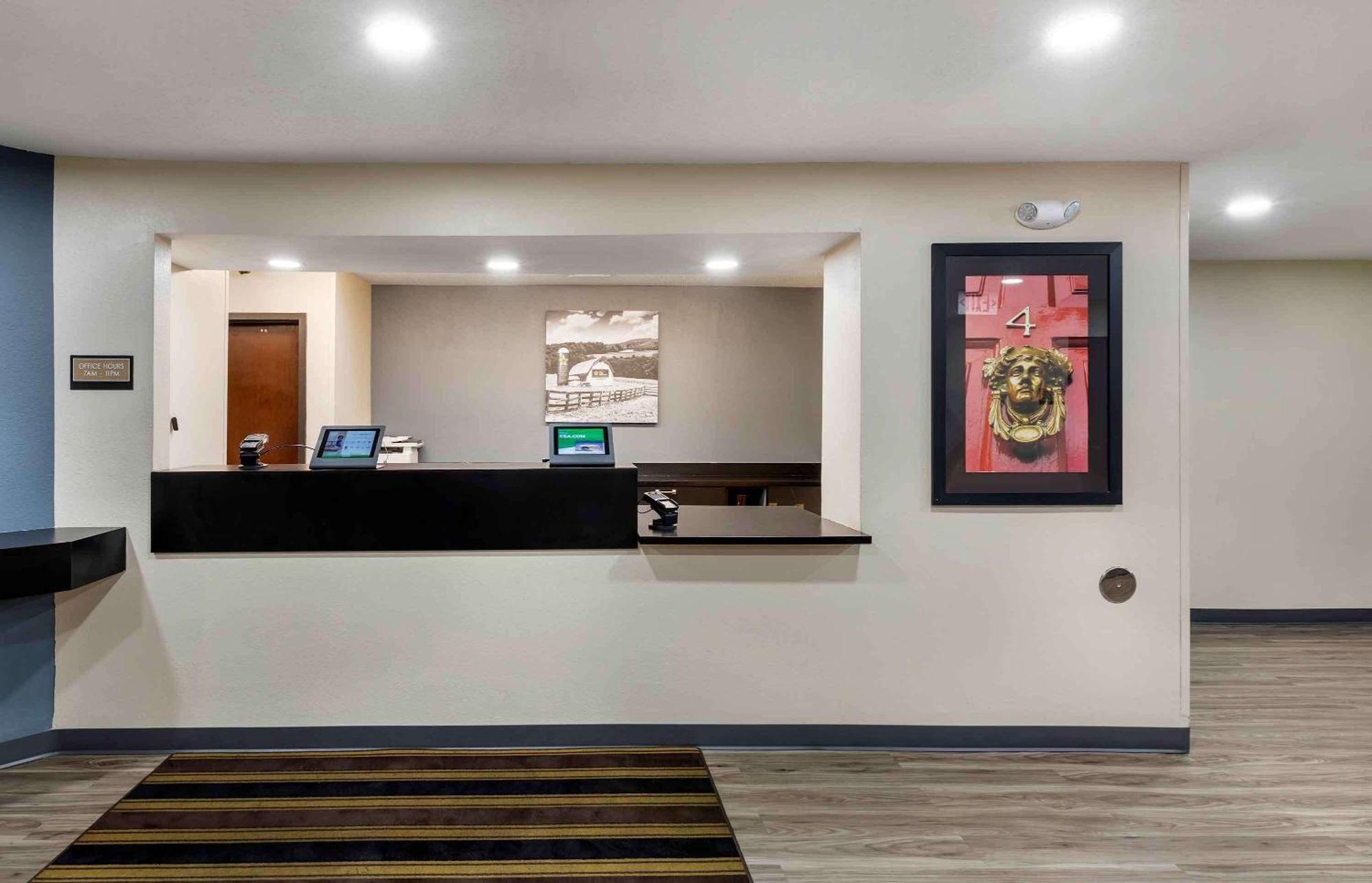 Extended Stay America Select Suites - Milwaukee - Waukesha Εξωτερικό φωτογραφία