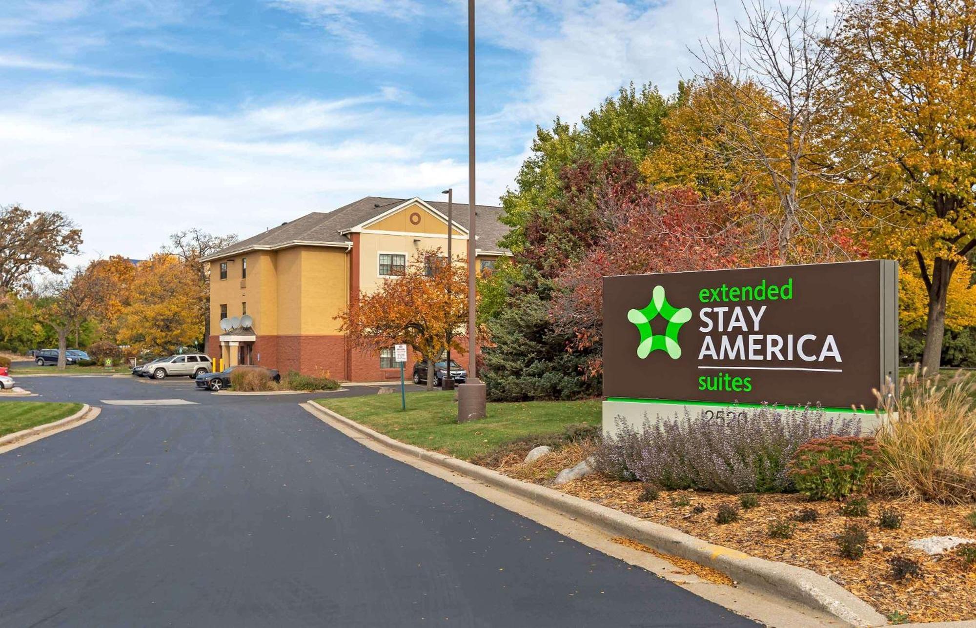 Extended Stay America Select Suites - Milwaukee - Waukesha Εξωτερικό φωτογραφία