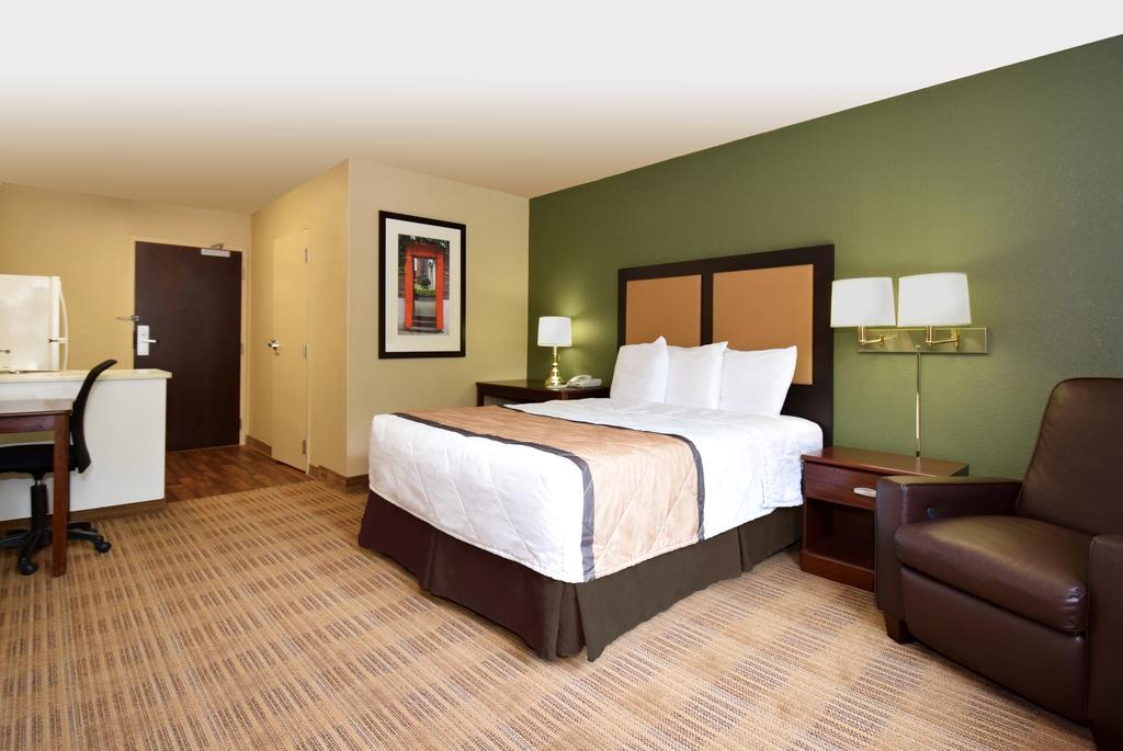 Extended Stay America Select Suites - Milwaukee - Waukesha Εξωτερικό φωτογραφία