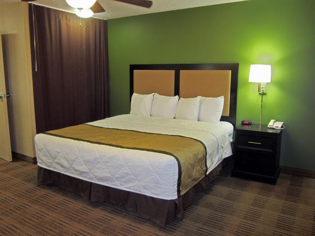 Extended Stay America Select Suites - Milwaukee - Waukesha Εξωτερικό φωτογραφία